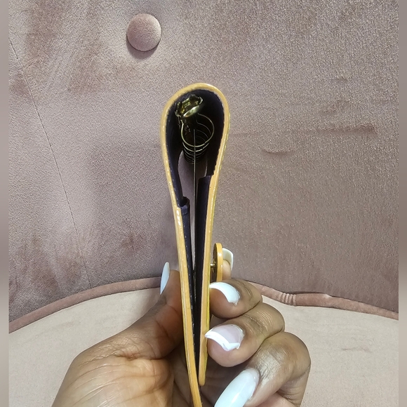 LOUIS VUITTON YELLOW EPI AGENDA - Picture 3 of 10